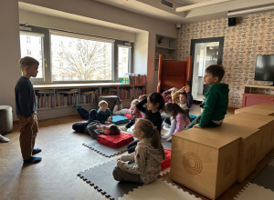 Lekcja biblioteczna grupy "Sówki"