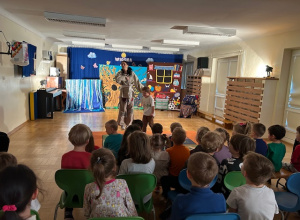 Teatrzyk "Czarodziejskie Słówka"